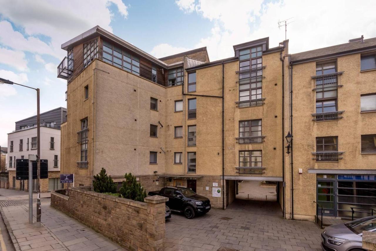 Joivy Old Town Apartment With Parking Close To Royal Mile EDI Exteriér fotografie