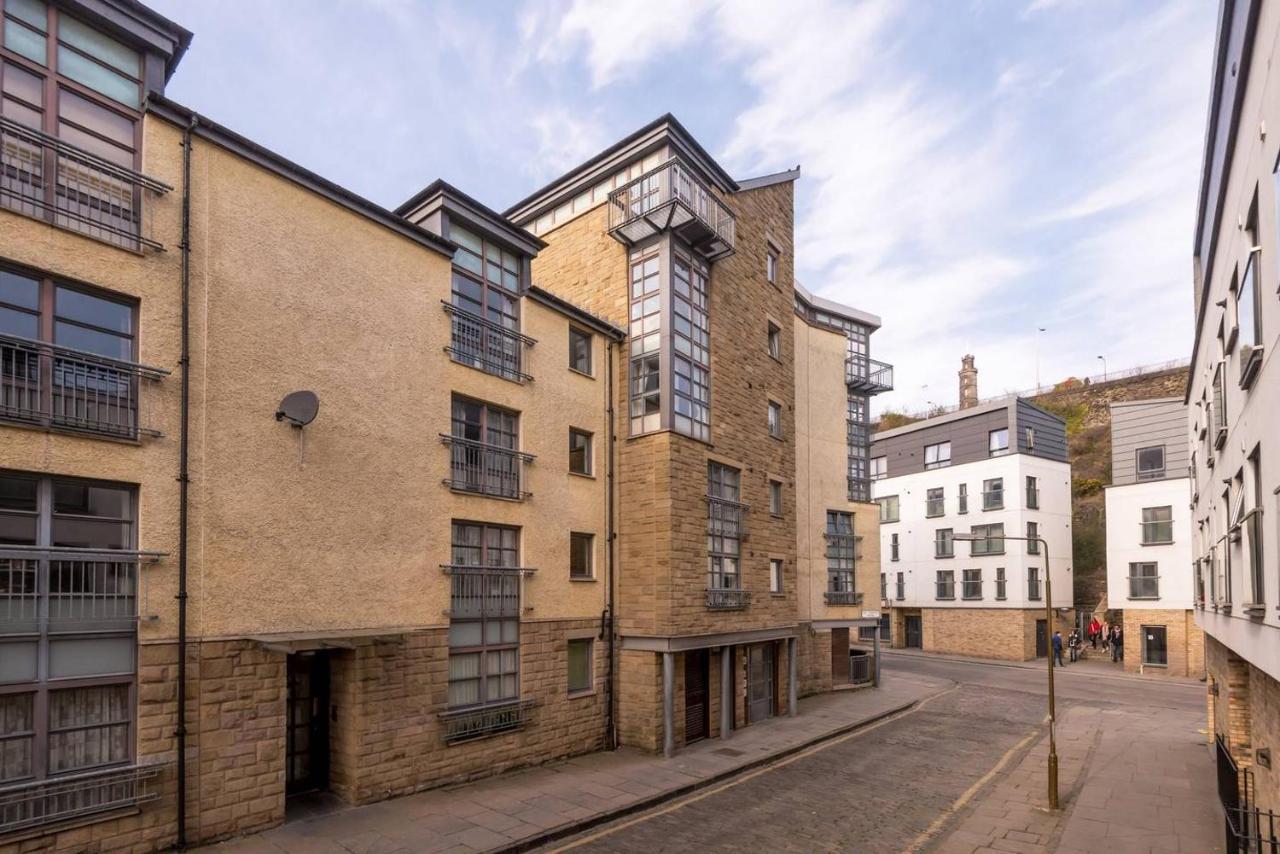 Joivy Old Town Apartment With Parking Close To Royal Mile EDI Exteriér fotografie